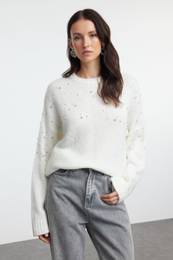 Ecru Soft Texture Stone Embroidered Knitwear Sweater