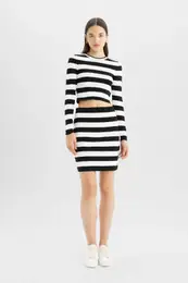 Cool Slim Fit Slim Cut Elastic Waist Striped Mini Knit Skirt