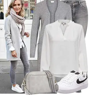Kurz Outfit mit Blau/Weiß Sneaker Skateschuh/Vintage Sneaker/Sneaker Low Nike "Leichte Frühlings Outfits"