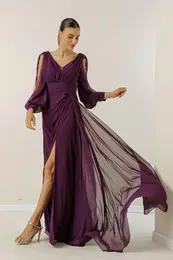 Sayg V-vrat dolga veerna obleka Chiffon z draping in podloenimi rokavi.