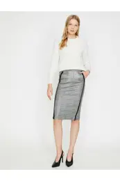 Women's Checkered Pencil Skirt