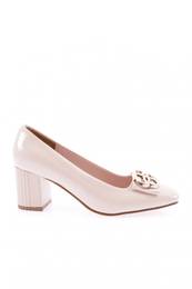 K670 Women's Heeled Shoes with Iron Accessories.