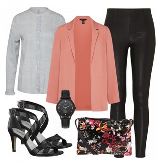 Outfit mit Blau Hose Tigha "PersonalStyle"
