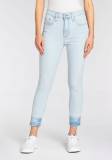 Hellblaue Levis Mom Jeans image