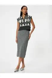 Standard Waist Midi Knitted Pencil Skirt