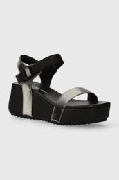 Sandali WEDGE BLOCK SANDAL METALLIC DC rna barva, YW0YW01366