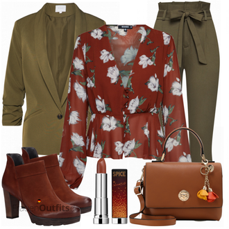 Outfit mit Braun Stiefel Paul Green "Missguided Bluse"
