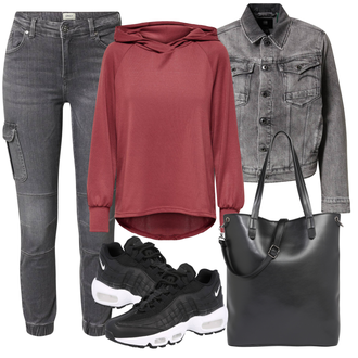 Velké Outfit s Černá Teniska Nike Sportswear "Ležérní Outfit"
