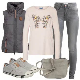 Canvas Outfit mit Canvas-Sneaker Mustang "Patrisia"