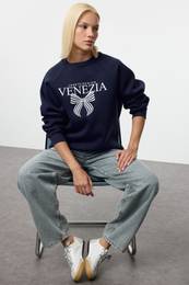 Navy Blue Relaxed/Comfortable Pattern Raglan Sleeve Slogan and Bow Printed Knitted Sweatshirt