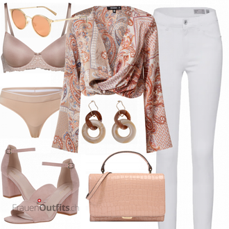 Outfit mit Beige Bh Calida "Auffälliges Business Outfit"