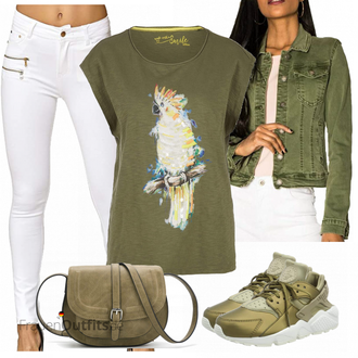 Outfit mit Grün Sneaker Nike "Modischer Sommer Look"