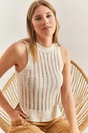 Women's Crew Neck Sleeveless Open Knit Blouse with Slits in the Sides