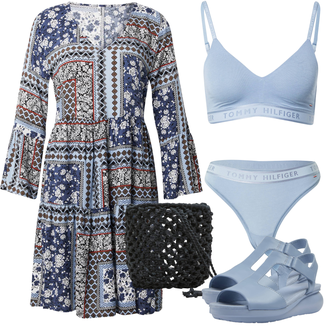 Outfit mit Blau Sandalen Camper "Strand Outfit"