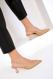 Nude Women's Classic Heeled Shoes 18908