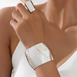 Elegant Golden- Ring & Bangle Set For Women - Chic Vacation/, Iron Material, & Travel