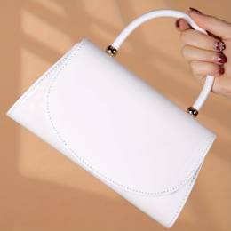 1pc Elegant White Magnetic Closure Wallet - , Removable Strap With Golden Accents, Daily Use, Parties & Formal Events, Party Purse Smooth