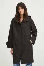 Parka enska, rna barva