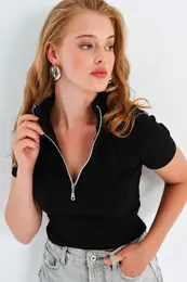Trend Alaat Stili Women's Black Front Zippered Crop Blouse