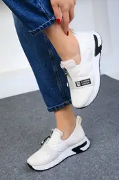Women's White Sneakers 19017