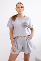Women's set with decorative floral blouse + shorts - light gray