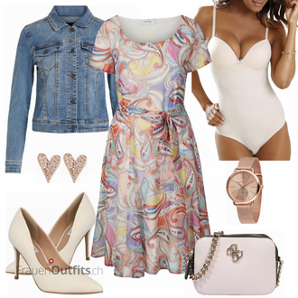 Outfit mit Rosa/Beige/Blau Schuh High Heel Steve Madden "Festival Look"
