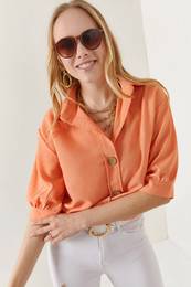Women's Salmon Wooden Button Three Quarter Sleeve Linen Shirt