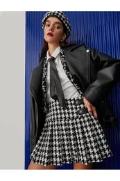Button Detailed Mini Skirt