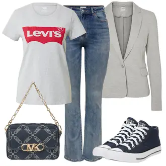 Retro Outfit mit Blau/Hellblau T-shirt/Schlaghose Jeans/High Waist Jeans/Jeans mit Schlitz/Straight Leg Jean/Vintage jeans Only "Freizeit Outfits"Look: Uni, 70er, 90er, Classic, Coole, Premium, Retro, Vintage