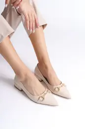 Pointed Toe Short Heeled Women's Shoes with Stone Buckle