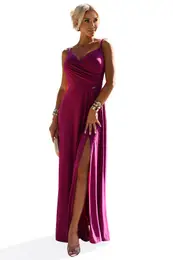 Elegant maxi long dress with shoulder straps