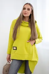 Sweatshirt with a long back and kiwi hood