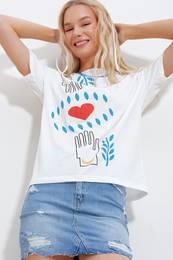 Trend Alaat Stili Women's White Crew Neck Printed Oversize Combed Cotton T-Shirt