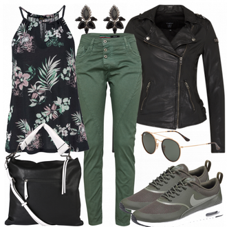 Outfit mit Blau Tigha "Waldfee"