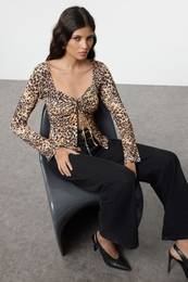 Brown Leopard Printed Tie Detailed Body-Smoothing Flexible Knitted Blouse