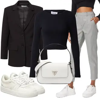 Kurz Outfit mit Schwarz/Dunkelblau Cropped Shirt/Crop Top Edited "Schönes Frühlings Outfit"