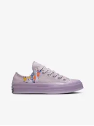 Women's sneakers