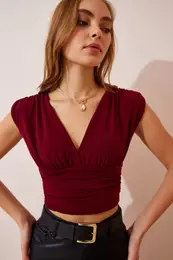 Happiness stanbul Women's Burgundy Deep V Neck Crop Sandy Knitted Blouse