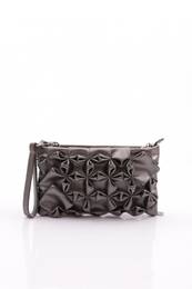 1000 Women's Ruffled Shoulder and Handbag