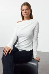 Ecru Draped Boat Neck Asymmetric Flexible Long Sleeve Knitted Blouse