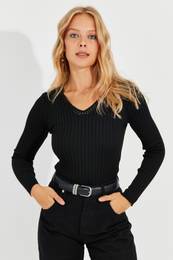 Women's Black V-Neck Ribbed Knitwear Blouse