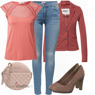 Outfit mit Beige Ted Baker "Mega schöne Frühlings Outfits"