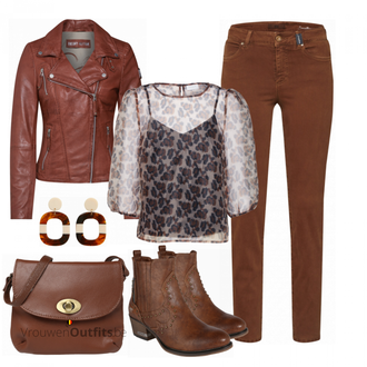 Outfit met rood Brax "Vila"