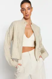 kamen mehka tekstura z zadrgo pleteni pulover cardigan