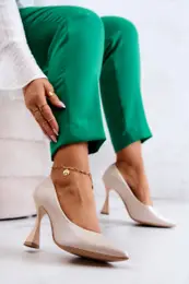 Fashionable Leather Pumps