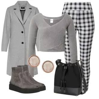 Outfit mit Grau Hemd/Kleid/StrickKleid/Schlaghose GAP "Modischer Winter Look"