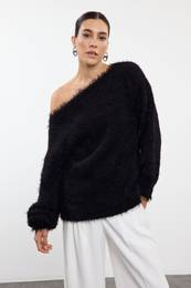 Black Furry Turn-down Collar Knitwear Sweater
