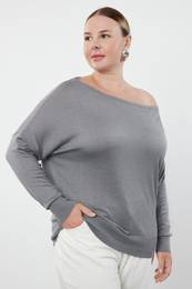 Curve Gray Boat Neck Knit Sweater