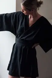 Obleka iz meanice lana MUUV. MAISON MAHALI rna barva