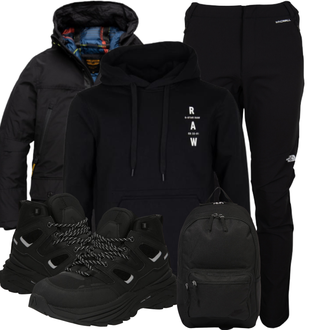 Winter Outfits Gothic mit Schwarz Nike Sportswear "Outfit für den Winter"Look: Uni, Classic, Gothic, Lack, Moderne, Schön
